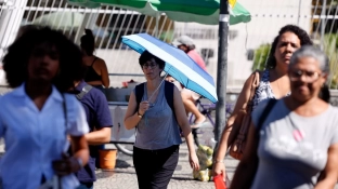 Salário mínimo deverá subir para R$ 1.741 em 2027