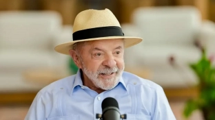 Pelo PT, Lula busca reeleição com foco em pautas sociais