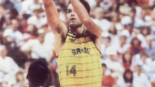 Brasil lamenta morte de Oscar Schmidt, veja repercussões