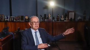 Moraes e Gilmar criticam vazamento de conversas do celular de Vorcaro