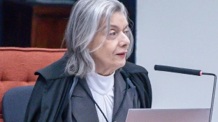 Ministra rejeita ação que pedia transporte interestadual na eleição