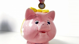 Retiradas da poupança superam depósitos em R$ 7,15 bilhões em julho
