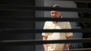 Bolsonaro presta depoimento à polícia sobre apreensão de arma