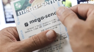 Bilhete de loteria traz alerta de combate à violência contra a mulher