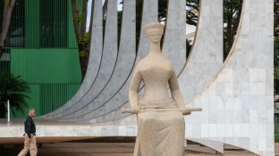 Defesa de Bolsonaro volta a pedir prisão domiciliar