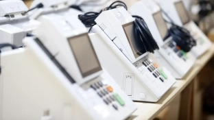 Estado de SP começa a preparar mais de 114 mil urnas para o 2º turno