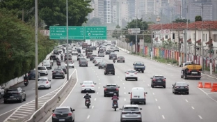 IPVA está atrasado? Veja as opções para regularizar a situação