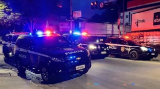 Polícia de SP descobre fábrica que distribuía bebidas alcoólicas falsificadas a comerciantes no interior de SP