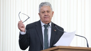 Vereador protocola moção de repúdio contra exonerações na Câmara Municipal