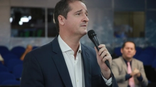 Contra o aumento da tarifa do ônibus, Raul Marcelo propõe alternativas e cobra mudança de prioridades