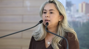 Jussara Fernandes defende novo chamamento público para a gestão do Hospital Veterinário Municipal