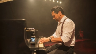 "Um Piano e Muitas Histórias": Após trajetória na TV brasileira, Hamilton de Oliveira celebra 33 anos de carreira com a 5ª edição de gala em Sorocaba