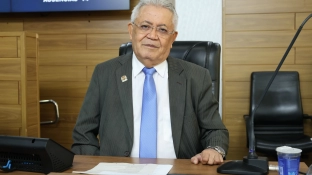 Programa “Leitura nos Ônibus” é criado por lei publicada para incentivar hábito de leitura no transporte público