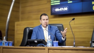 Prefeitura prevê entregar plano contra enchentes apenas em 2027, e Comissão Especial cobra medidas imediatas