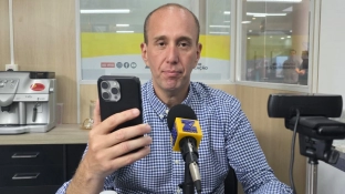 Manga tem uma semana para decidir se vai renunciar para disputar eleição ou esperar afastado volta à Prefeitura