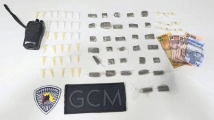 GCM apreende drogas durante patrulhamento no Jd. Santa Bárbara