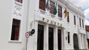 Peça infantojuvenil ‘Canção de Natal’ é atração na Sala Fundec neste domingo (7)