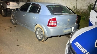 Veículo roubado é localizado pela GCM no bairro Chácaras Reunidas São Jorge