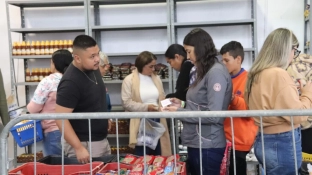 Secretaria da Mulher realiza a edição de junho do “Mercado Solidário”