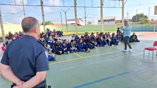 GCM promove ação educativa em escola cívico-militar no Jardim Guaíba