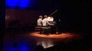 Recital de piano a quatro mãos é atração na Sala Fundec nesta sexta-feira (29)