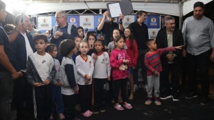 Prefeitura de Sorocaba reúne moradores do bairro Chácara Três Marias para anunciar o início das obras de pavimentação de vias locais