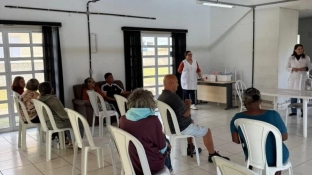 Secretaria da Cidadania, em parceria com a Saúde, realiza ações especiais com foco na saúde de pessoas idosas