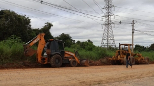 Prefeitura de Sorocaba inicia obras de pavimentação em estrada no Éden
