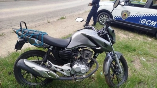 GCM detém motociclista após fuga e manobras perigosas em Brigadeiro Tobias