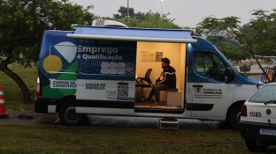 Acompanhe a agenda Van do Emprego e Qualificação na última semana de maio
