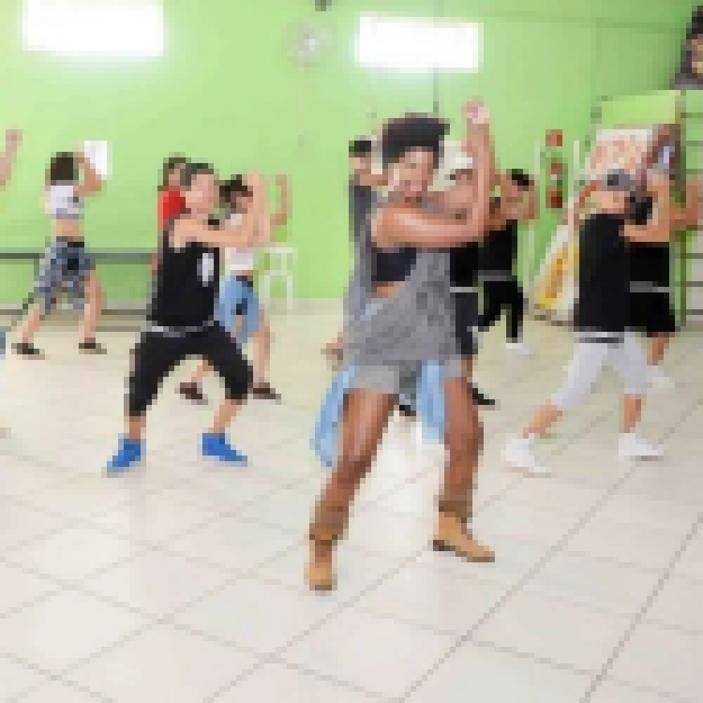 TJ João Romão agora tem aula gratuita de Break Dance