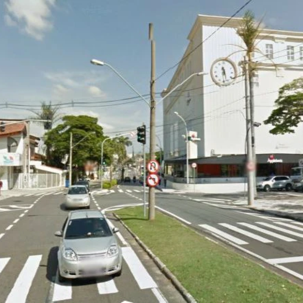 Trecho da Avenida Pereira da Silva está interditado para o tráfego neste momento