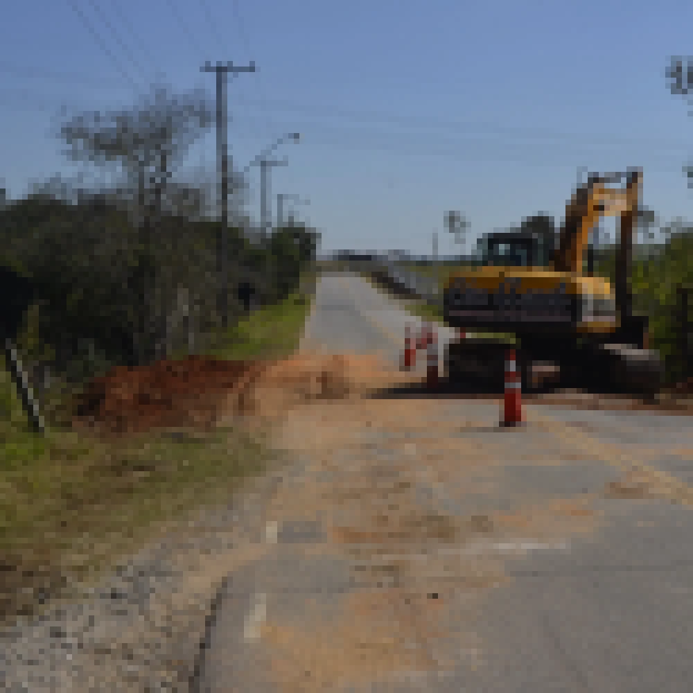 Trecho da estrada vicinal Sorocaba Iperó é interditada para obras na pista