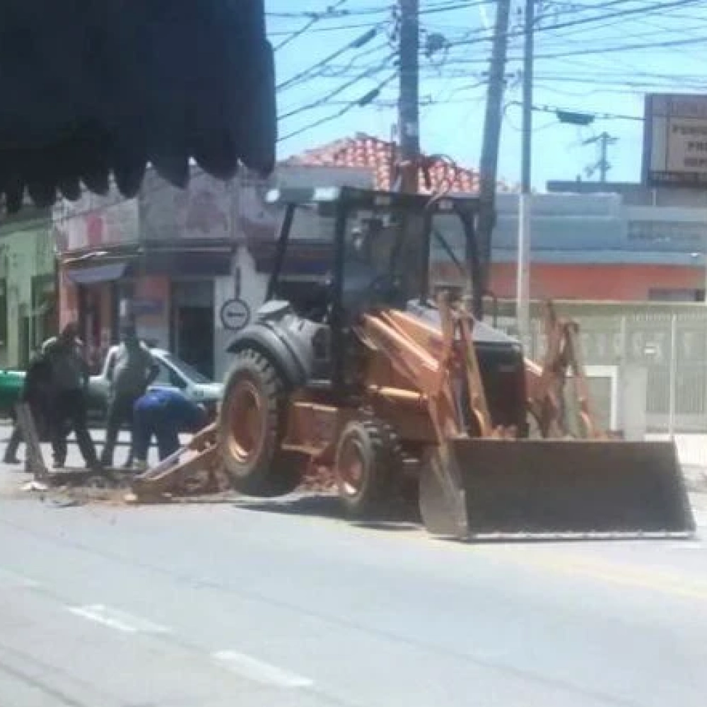 Trecho da Rua Nogueira Padilha está interditado para manutenção emergencial do Saae