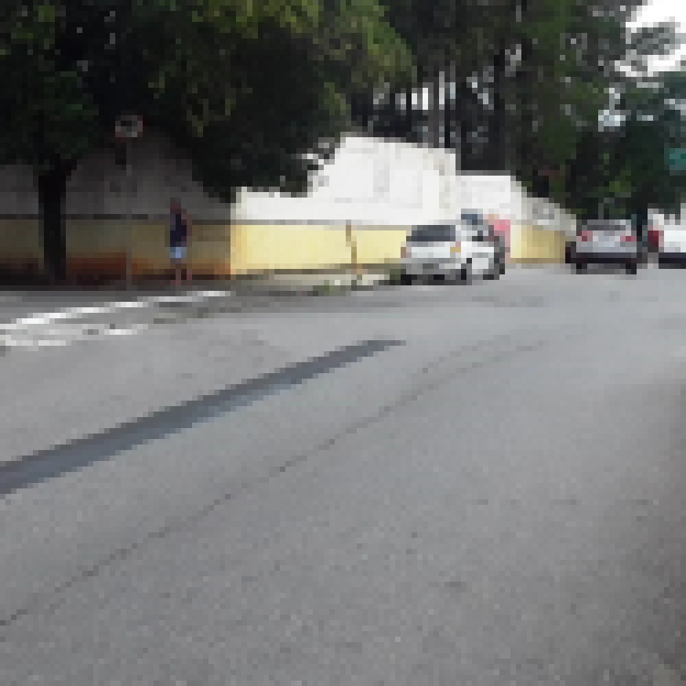 Trecho de rua no Éden passa a ter sentido único de trânsito