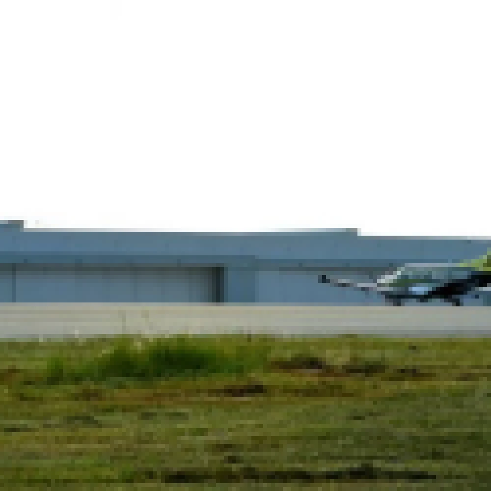 Um avião pousa ou decola do aeroporto de Sorocaba a cada dez minutos