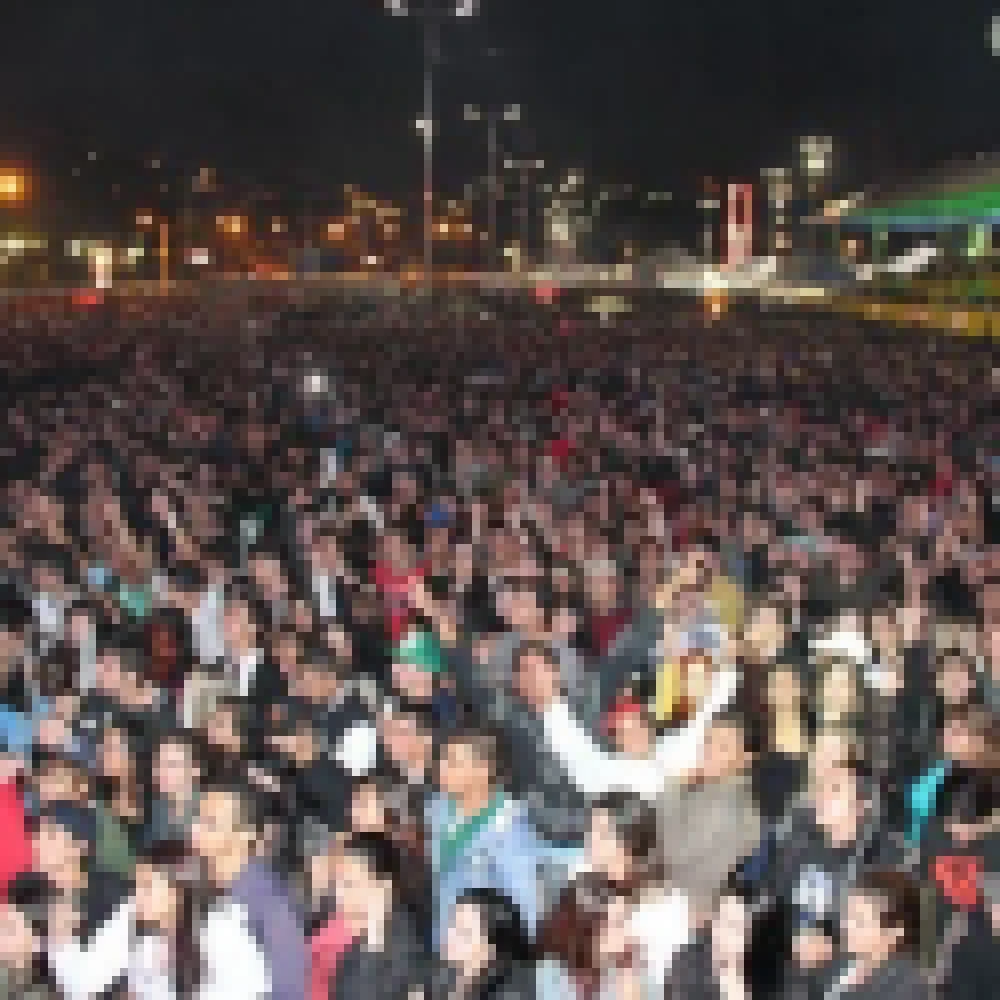 Veja imagens da noite de ontem, com show do CPM 22, na Festa Junina de Votorantim