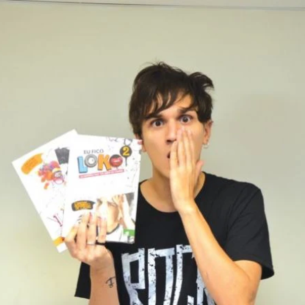 Youtuber Christian Figueiredo lança segundo livro em Sorocaba e enlouquece fãs